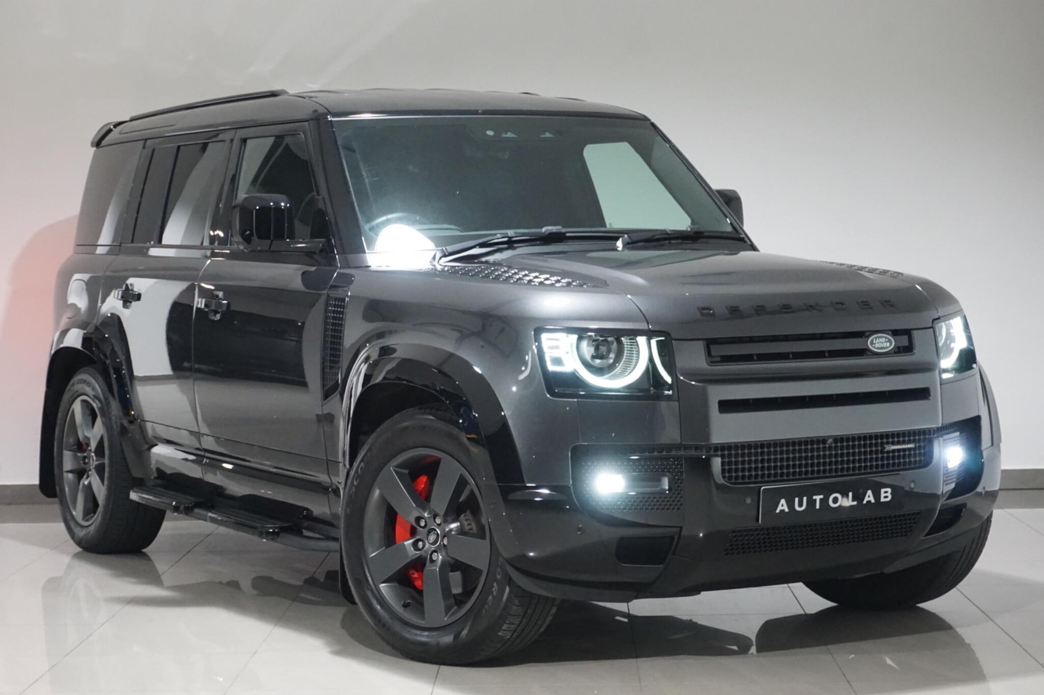 Land Rover Defender 110 3.0 D300 MHEV X-Dynamic HSE Hard Top SUV Auto 4WD MWB Euro 6 (s/s) 5dr